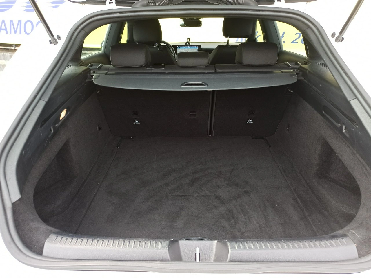 Mercedes CLA 180 - Zdjęcie 8