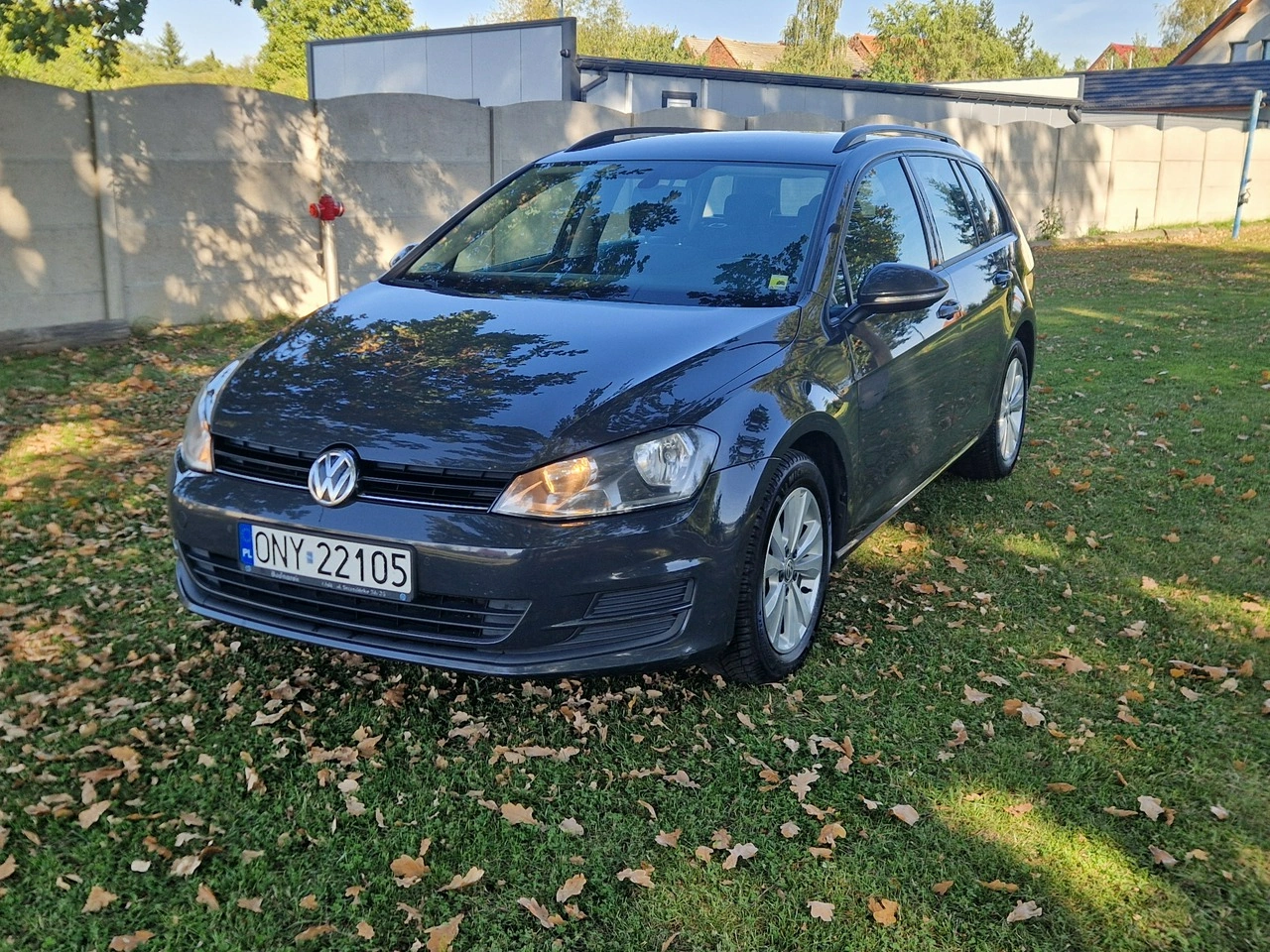 Volkswagen Golf - Zdjęcie 1