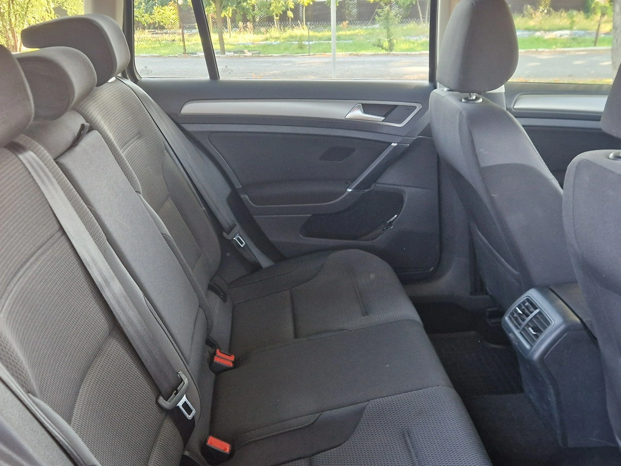Volkswagen Golf - Zdjęcie 22