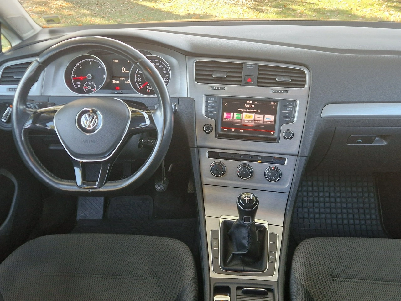Volkswagen Golf - Zdjęcie 24