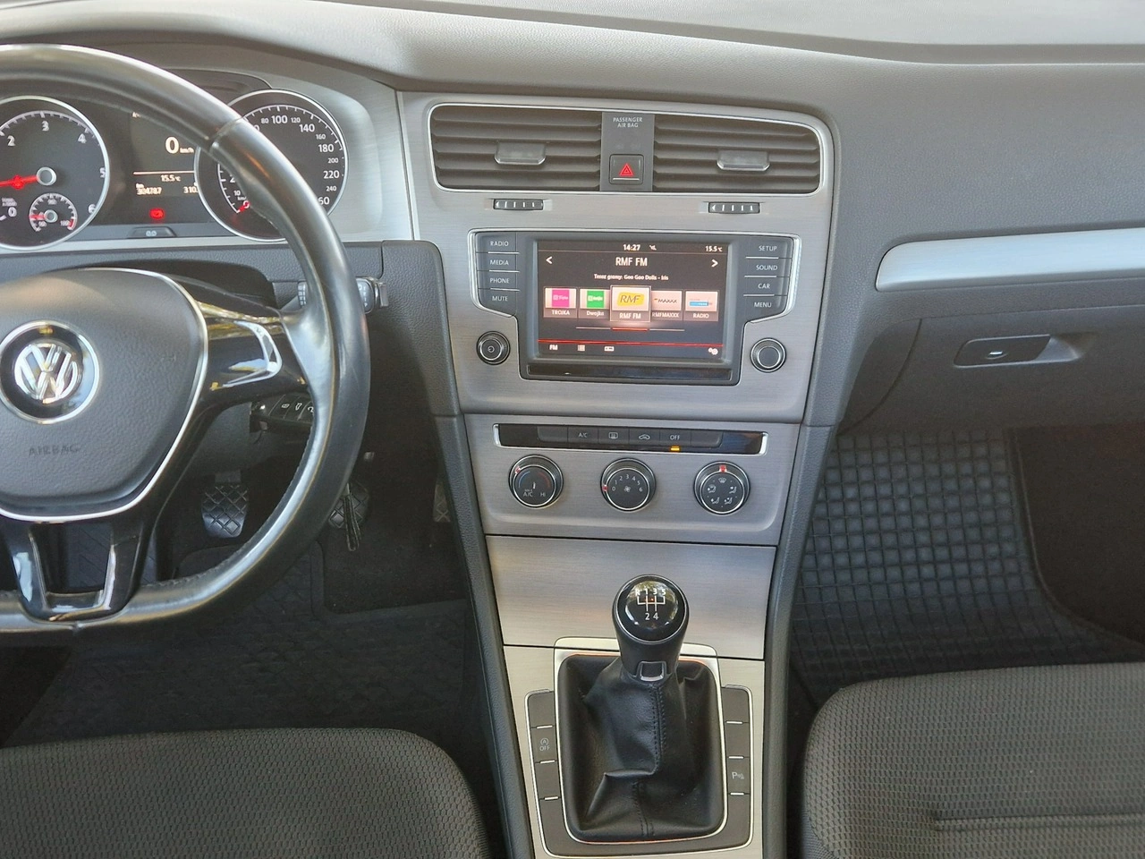 Volkswagen Golf - Zdjęcie 26