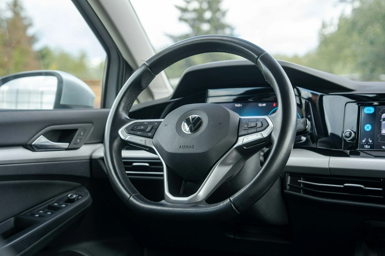 Volkswagen Golf Variant - Zdjęcie 18