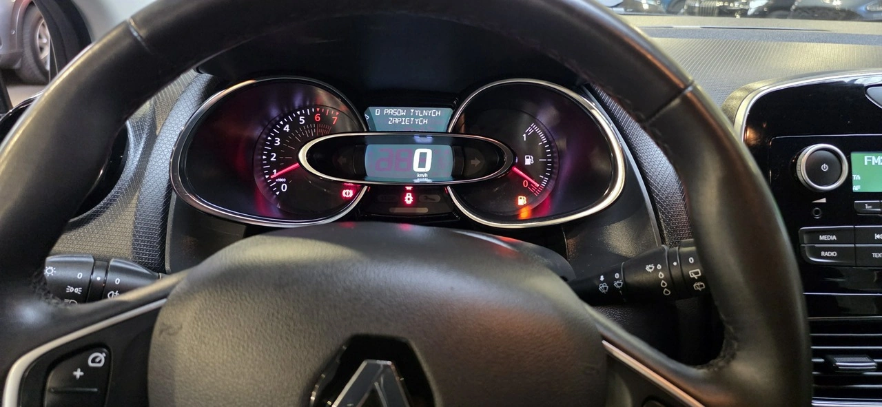 Renault Clio - Zdjęcie 15