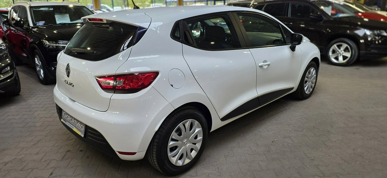 Renault Clio - Zdjęcie 6