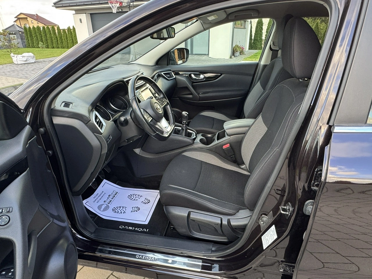 Nissan Qashqai - Zdjęcie 25
