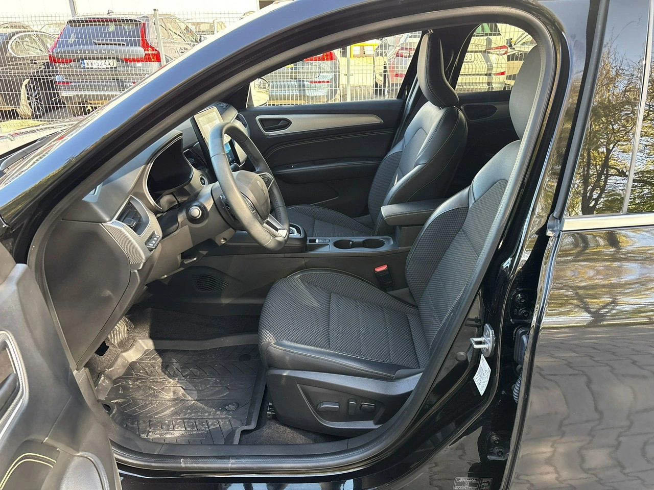 Renault Arkana - Zdjęcie 9