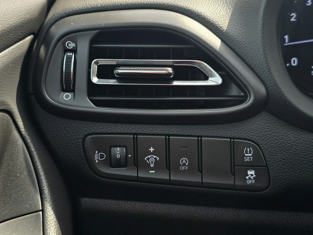 Hyundai i30 - Zdjęcie 24