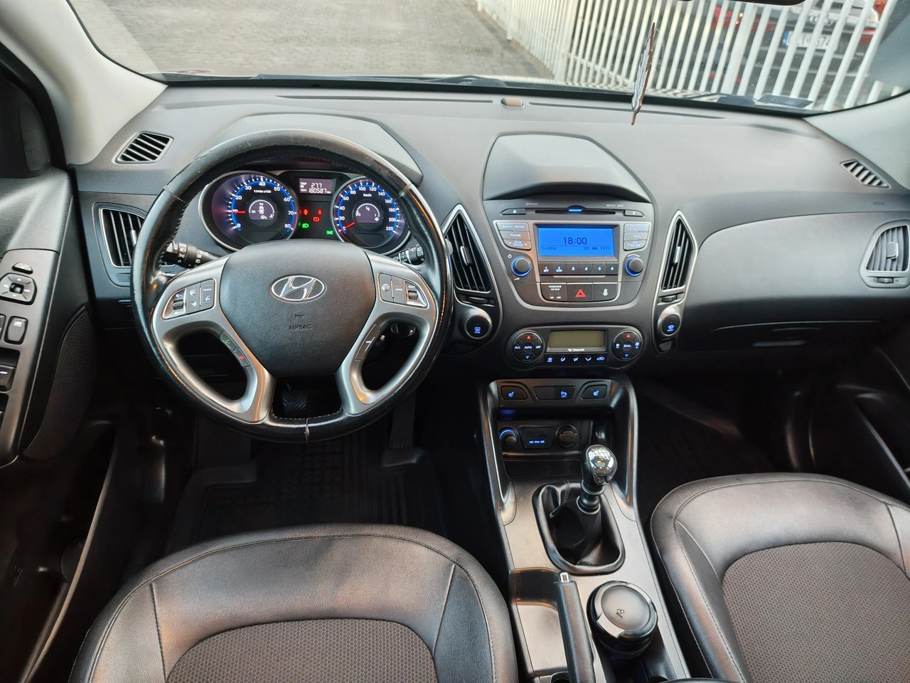 Hyundai ix35 - Zdjęcie 8