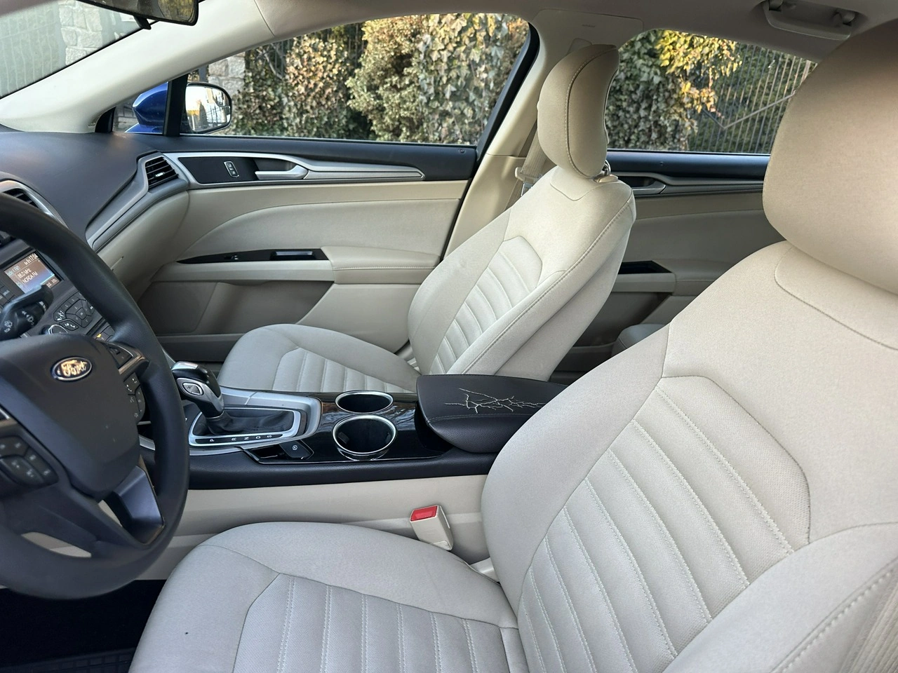 Ford Mondeo - Zdjęcie 8