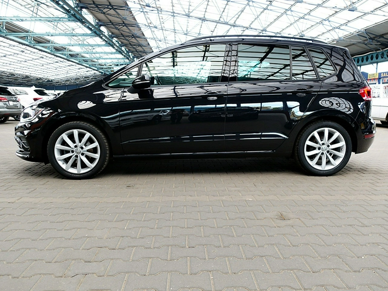 Volkswagen Golf Sportsvan - Zdjęcie 63