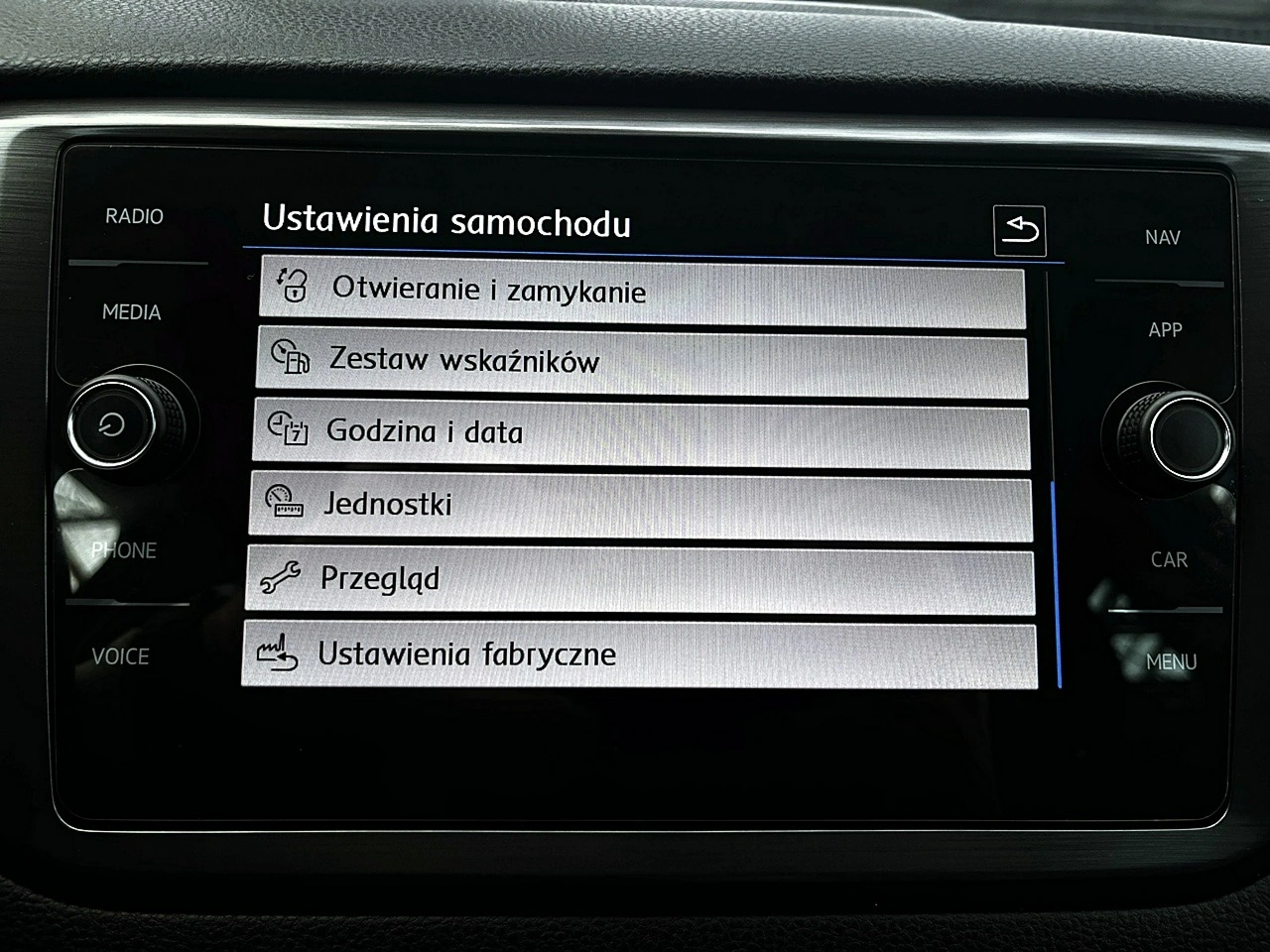 Volkswagen Golf Sportsvan - Zdjęcie 32