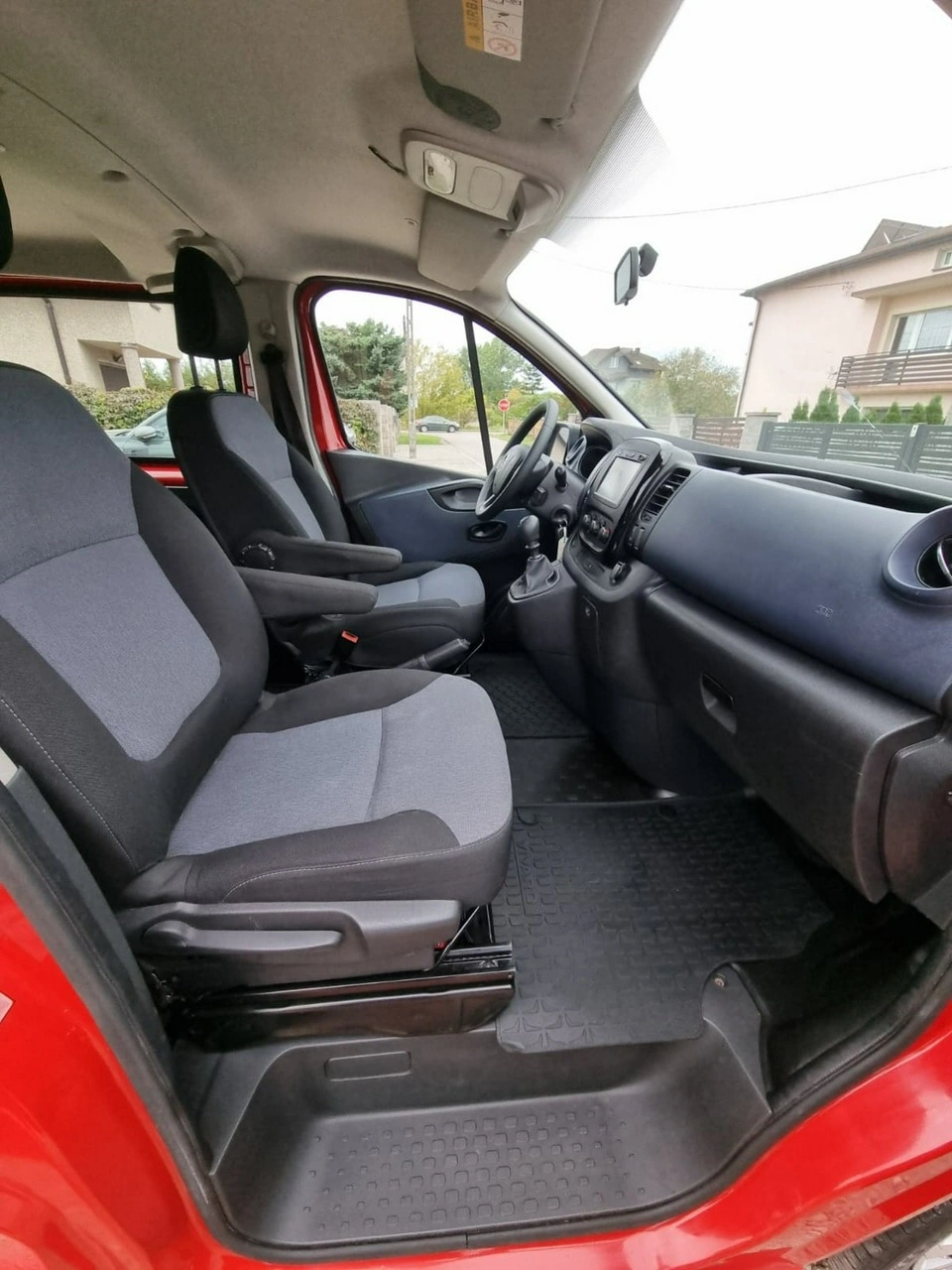Opel Vivaro - Zdjęcie 11