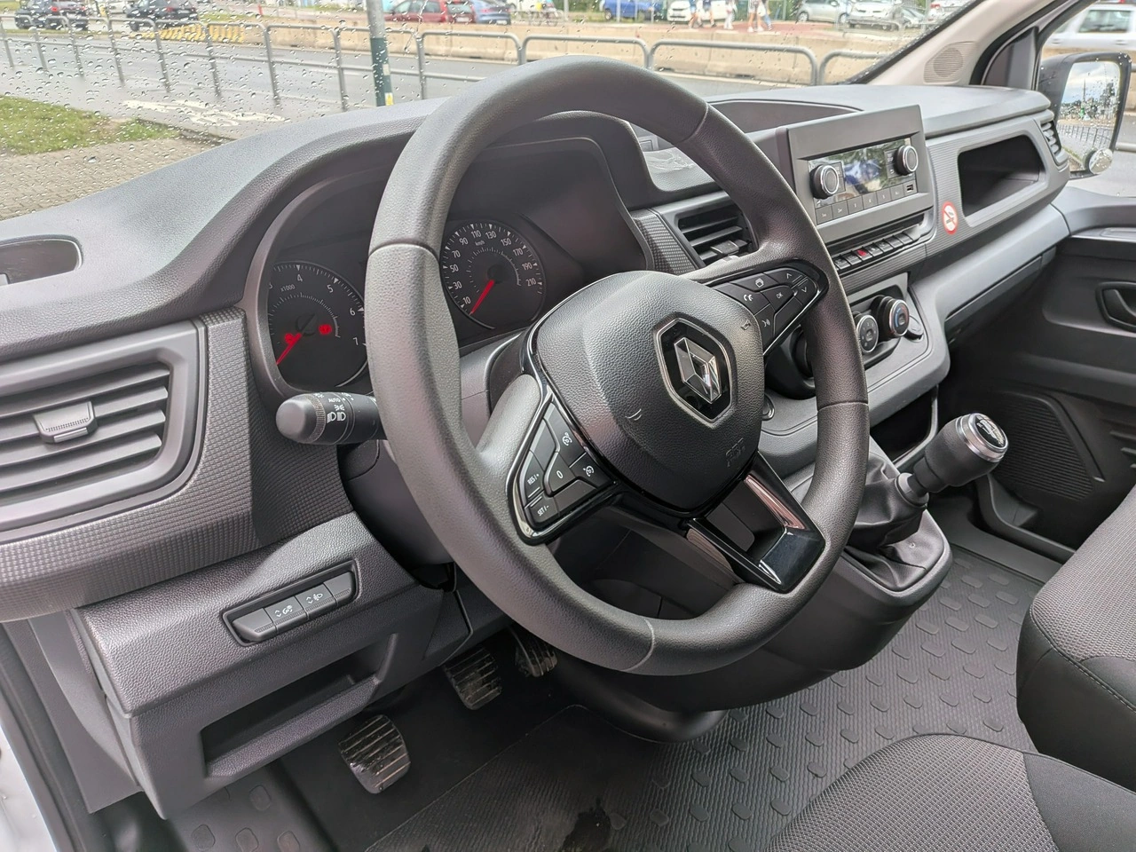 Renault Trafic - Zdjęcie 10
