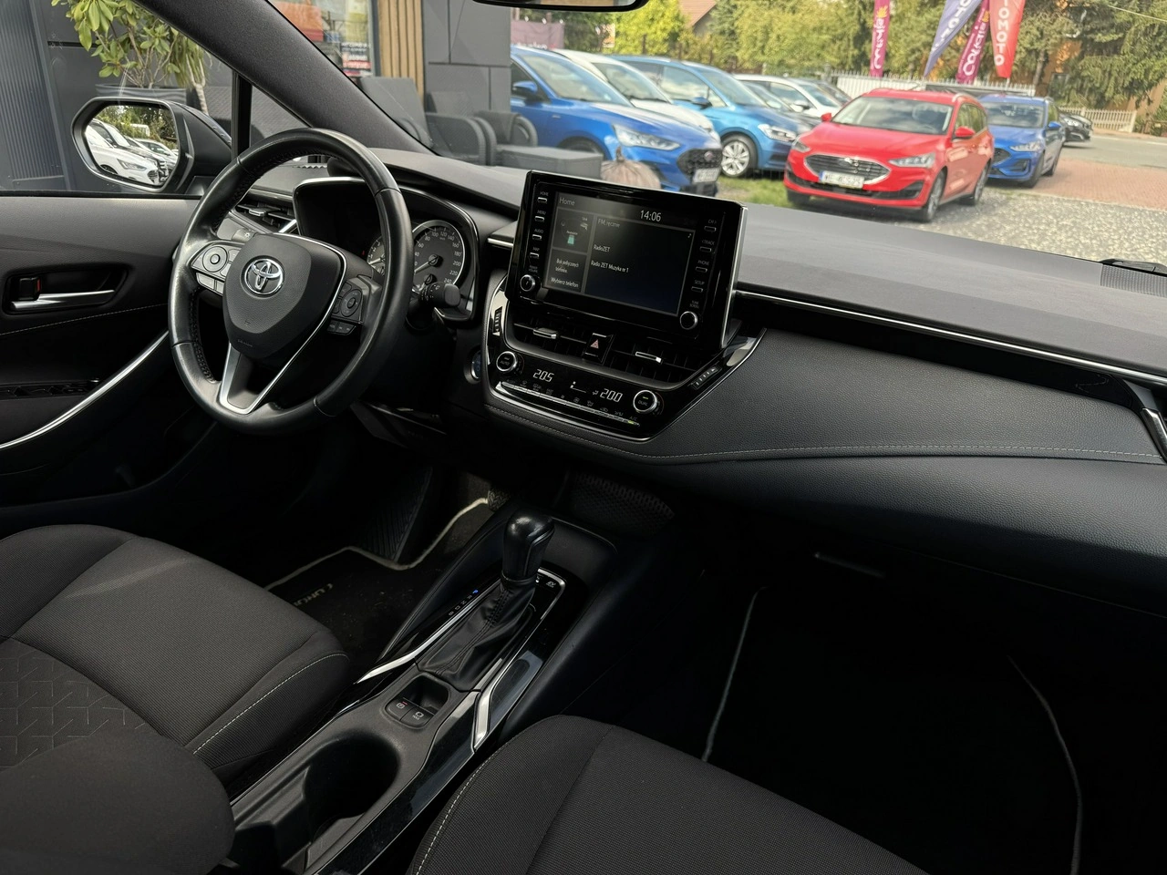 Toyota Corolla - Zdjęcie 19