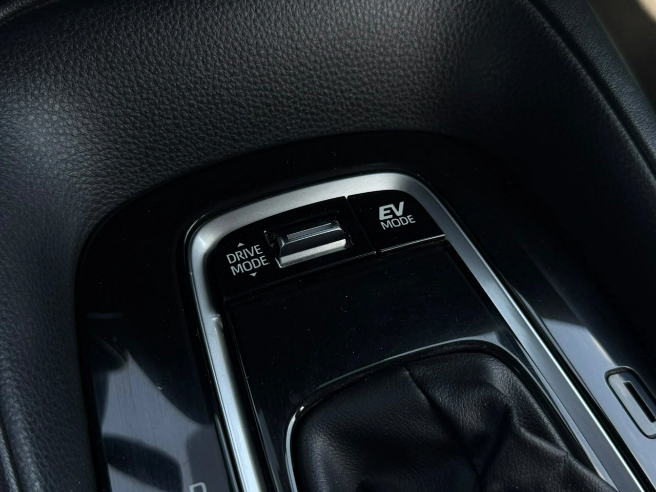 Toyota Corolla - Zdjęcie 18