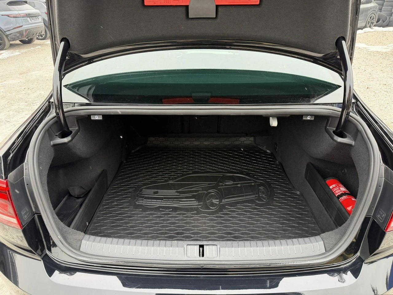 Volkswagen Passat - Zdjęcie 37