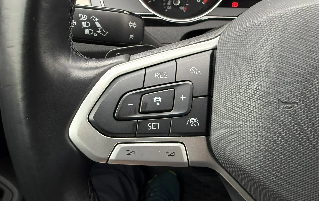 Volkswagen Passat - Zdjęcie 19