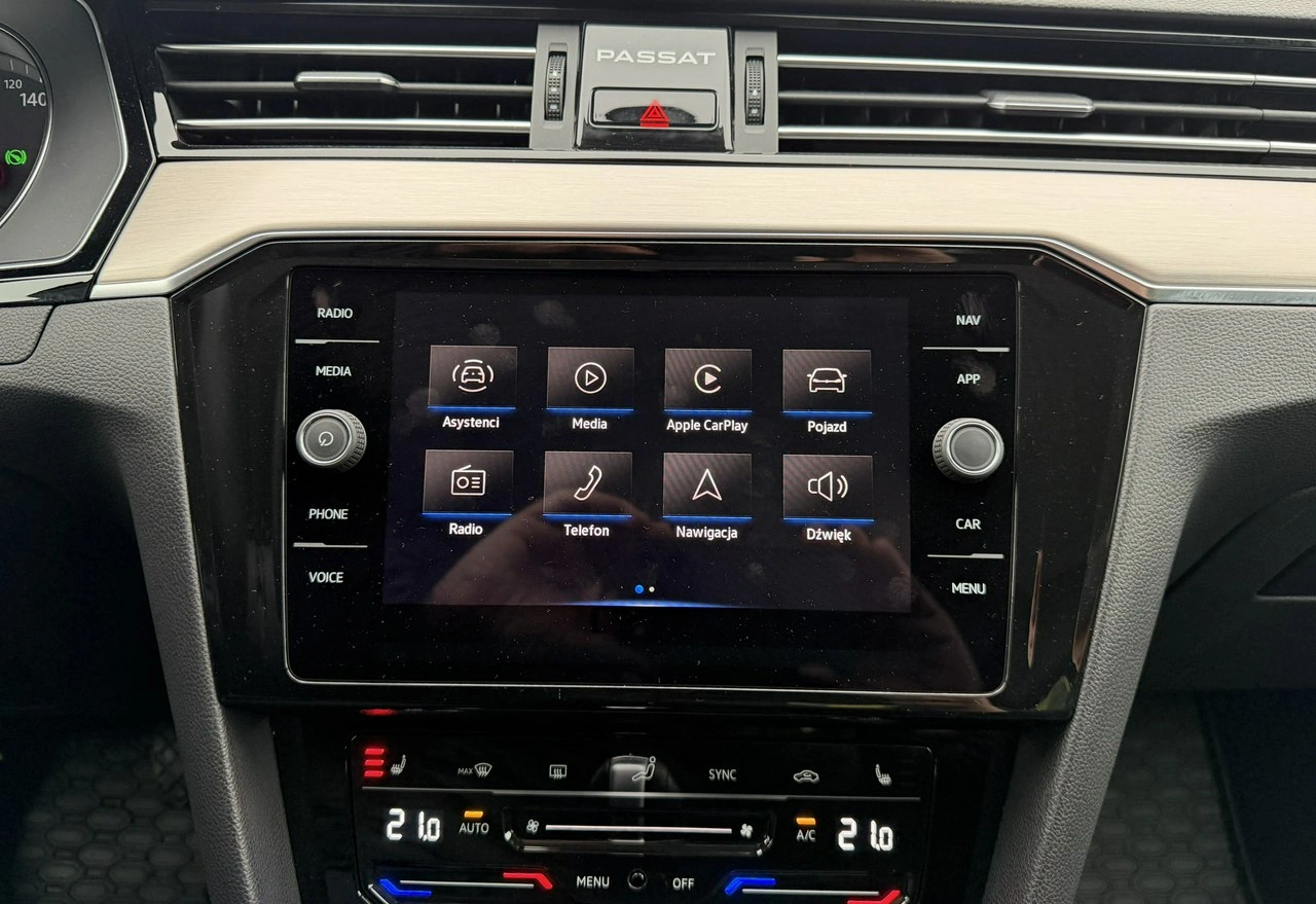 Volkswagen Passat - Zdjęcie 31