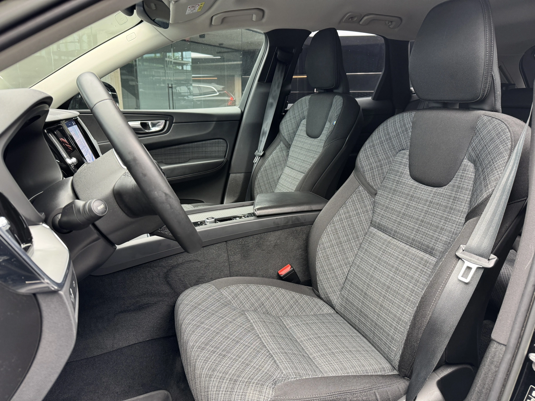 Volvo XC 60 - Zdjęcie 11