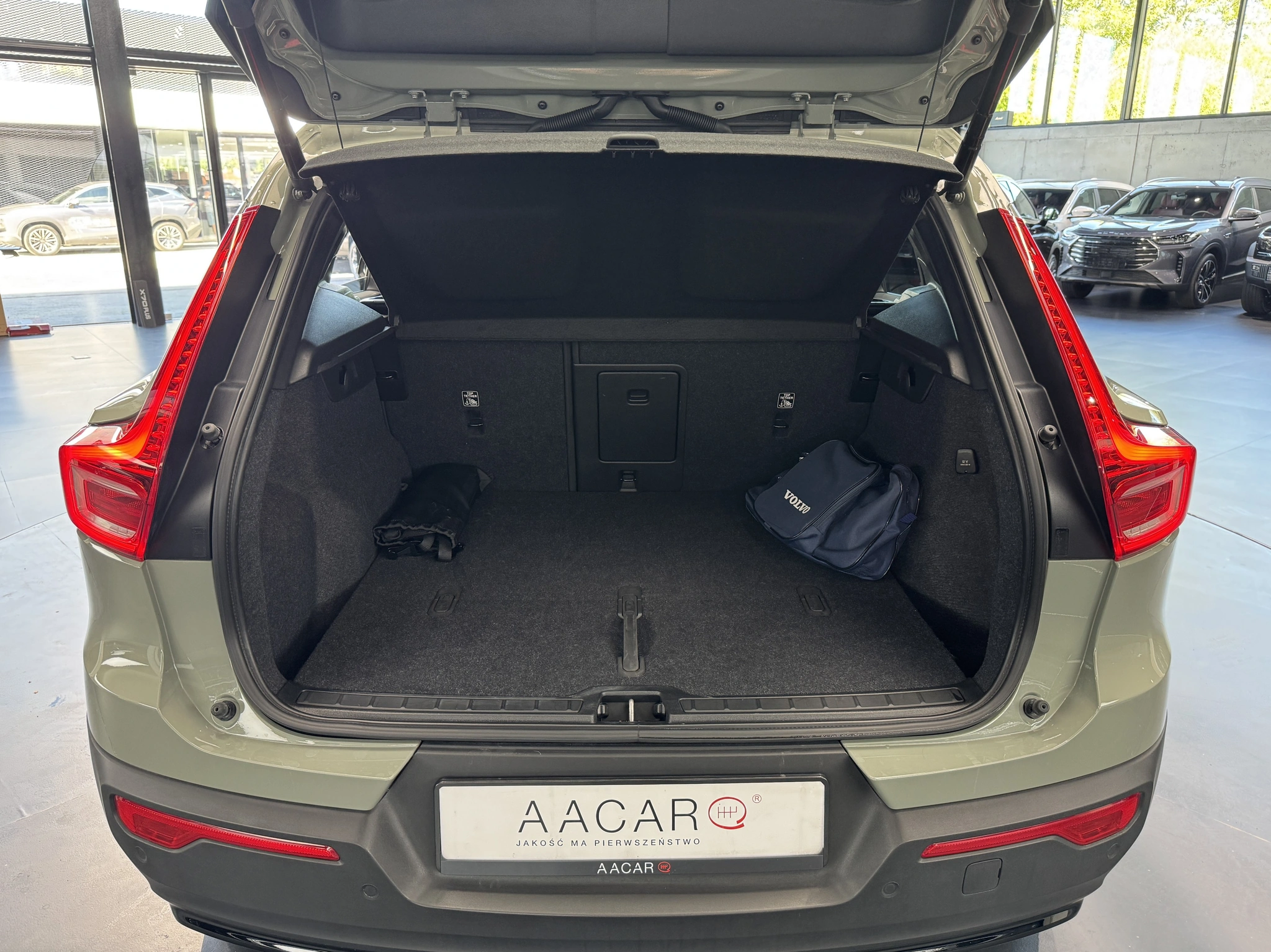 Volvo XC 40 - Zdjęcie 19