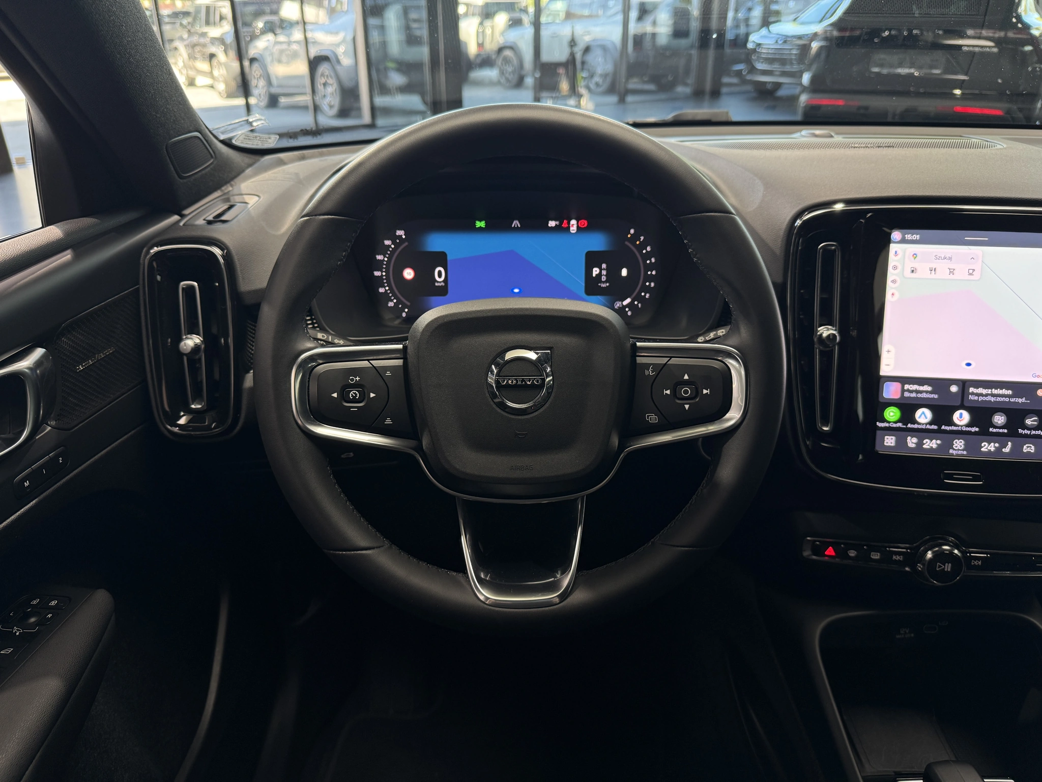 Volvo XC 40 - Zdjęcie 17
