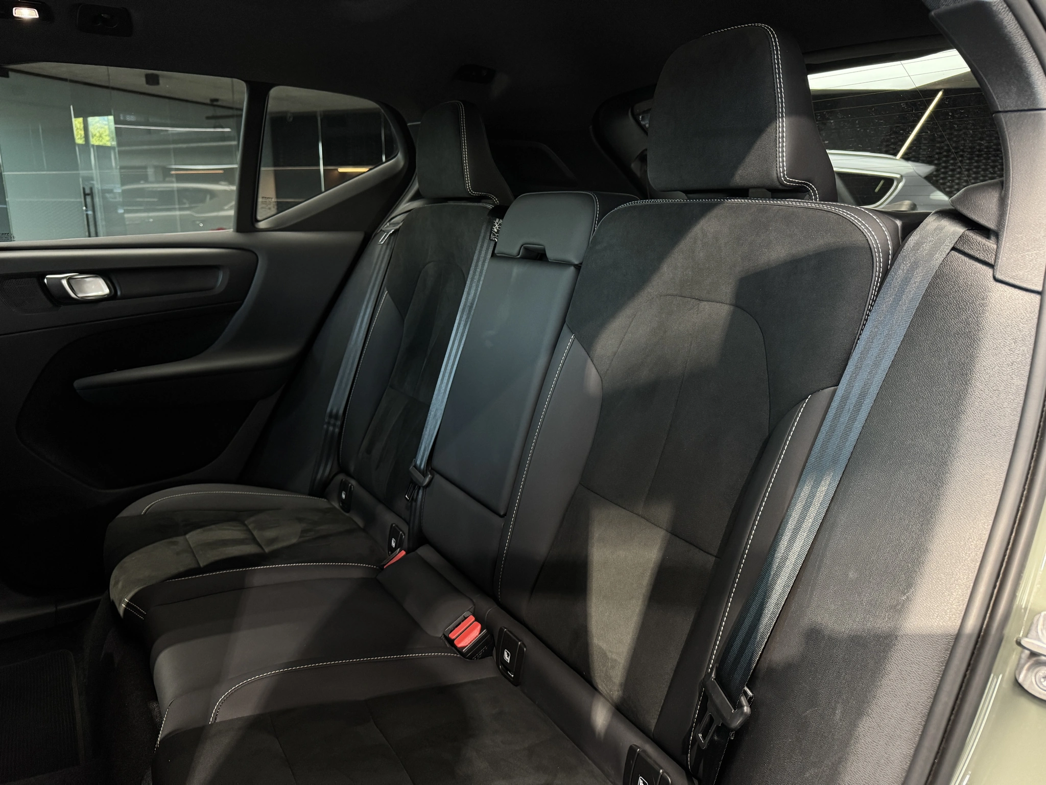 Volvo XC 40 - Zdjęcie 15