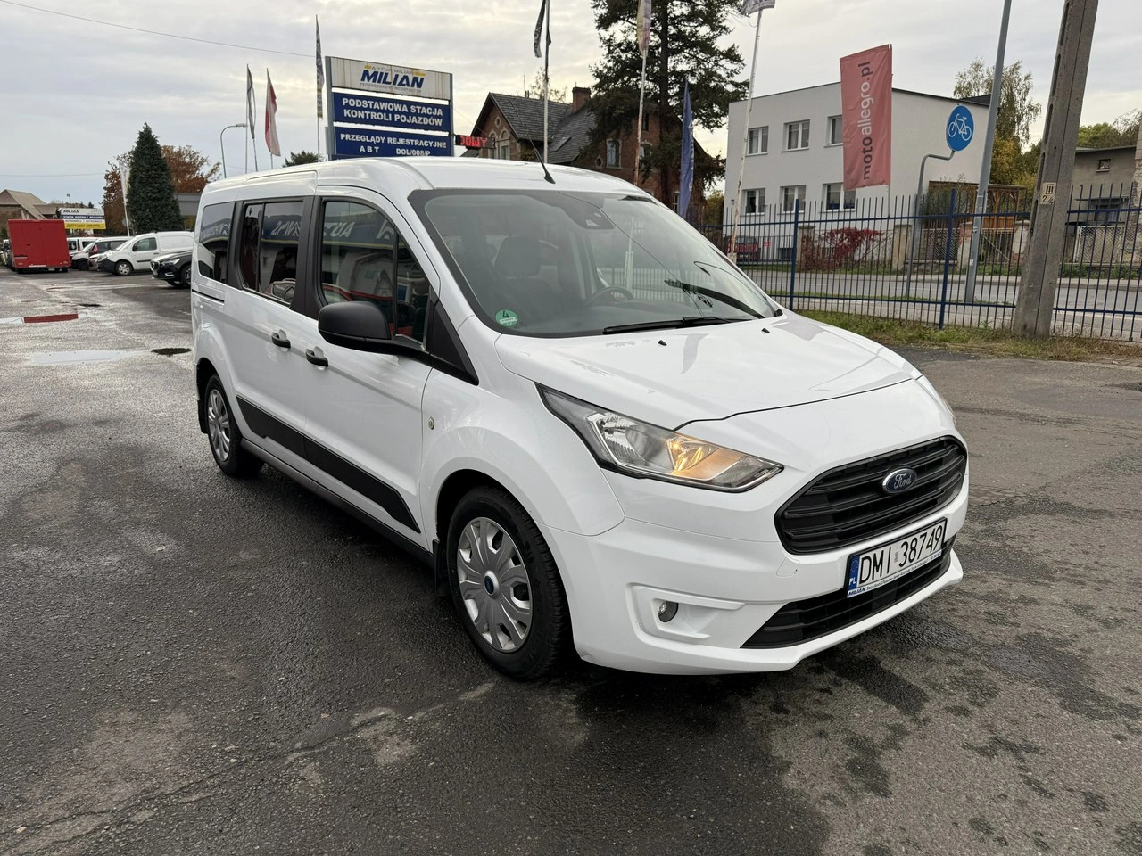 Ford Tourneo Connect - Zdjęcie 4