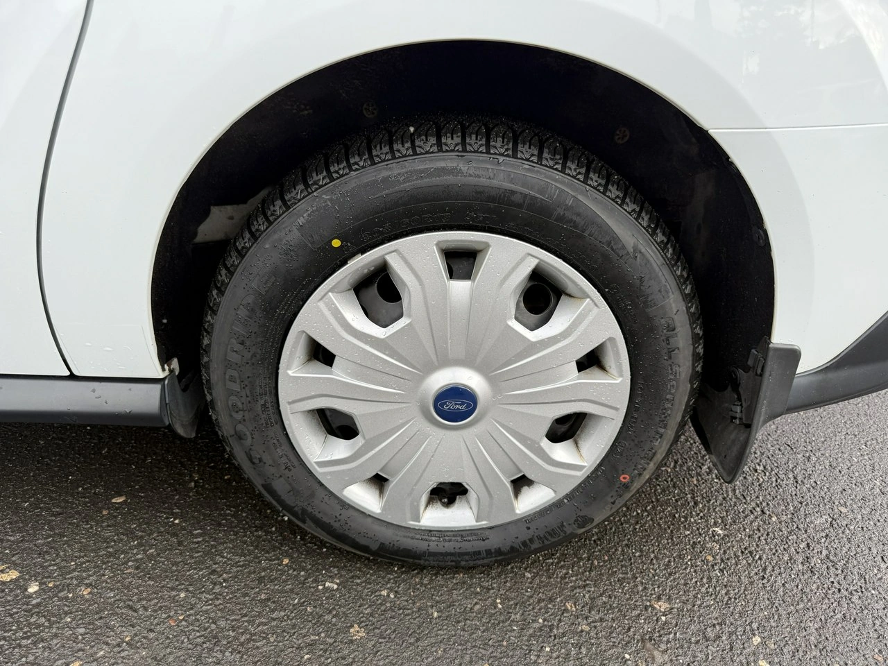 Ford Tourneo Connect - Zdjęcie 29