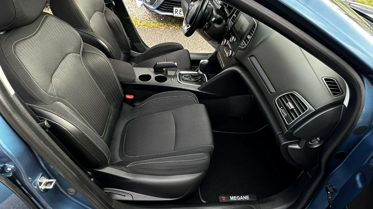 Renault Megane - Zdjęcie 17