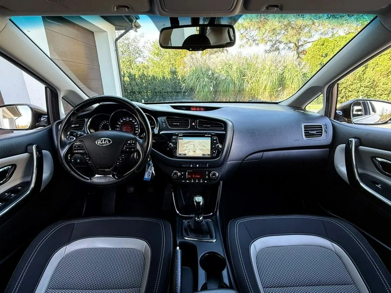 Kia Ceed - Zdjęcie 19
