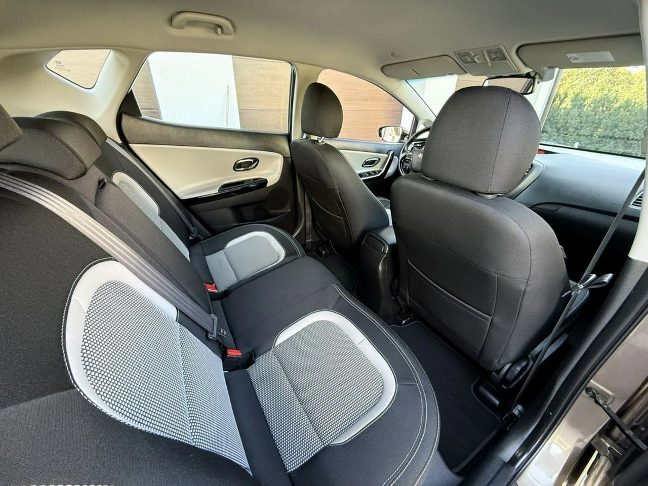 Kia Ceed - Zdjęcie 24