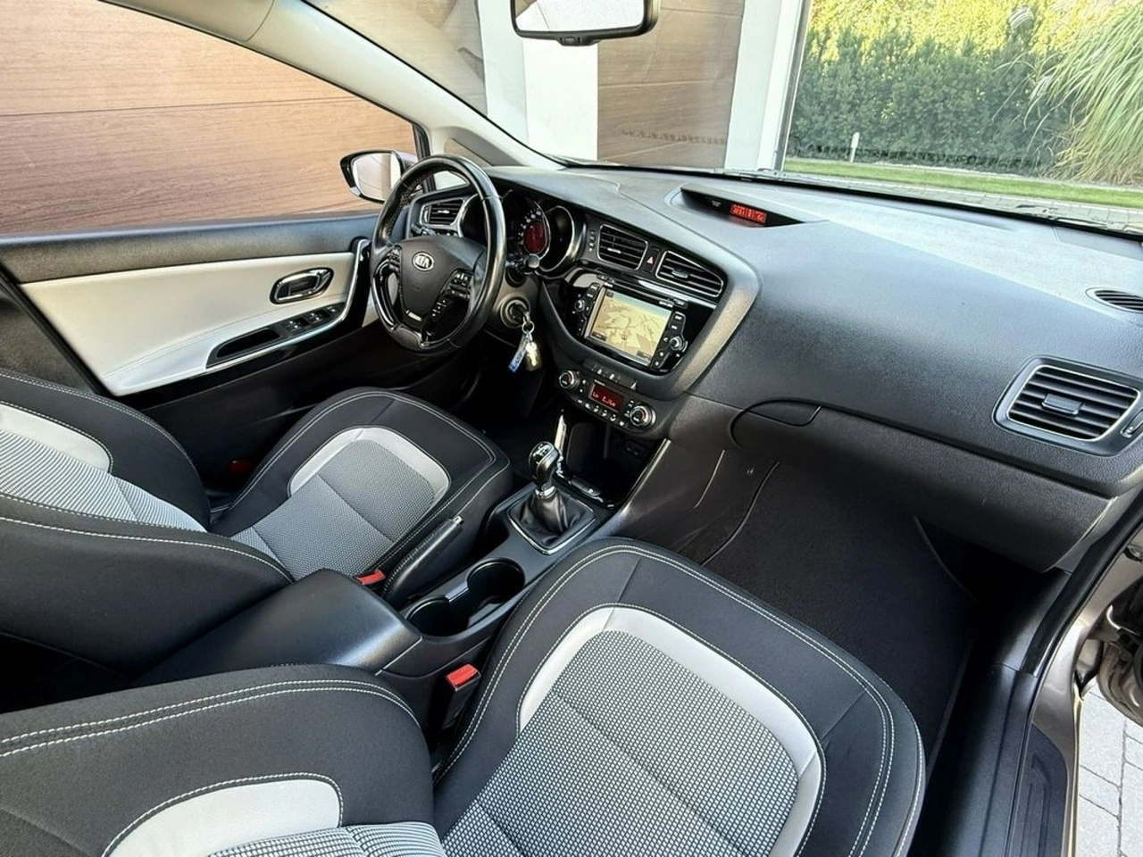 Kia Ceed - Zdjęcie 27