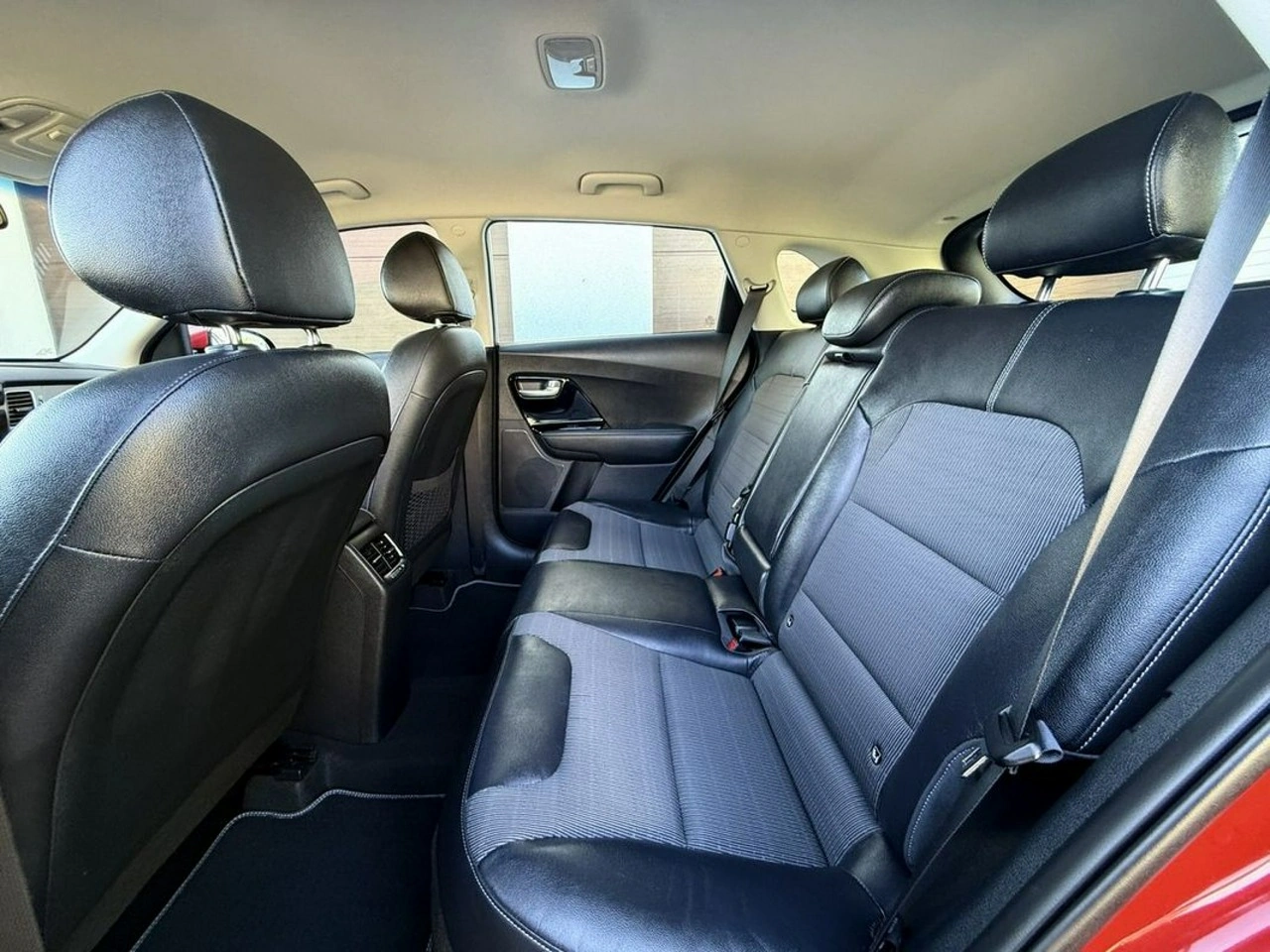 Kia Niro - Zdjęcie 17