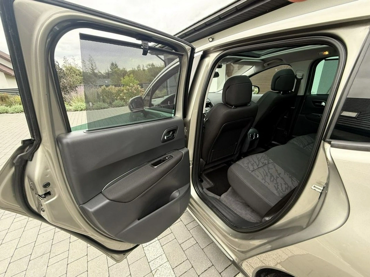 Peugeot 3008 - Zdjęcie 16