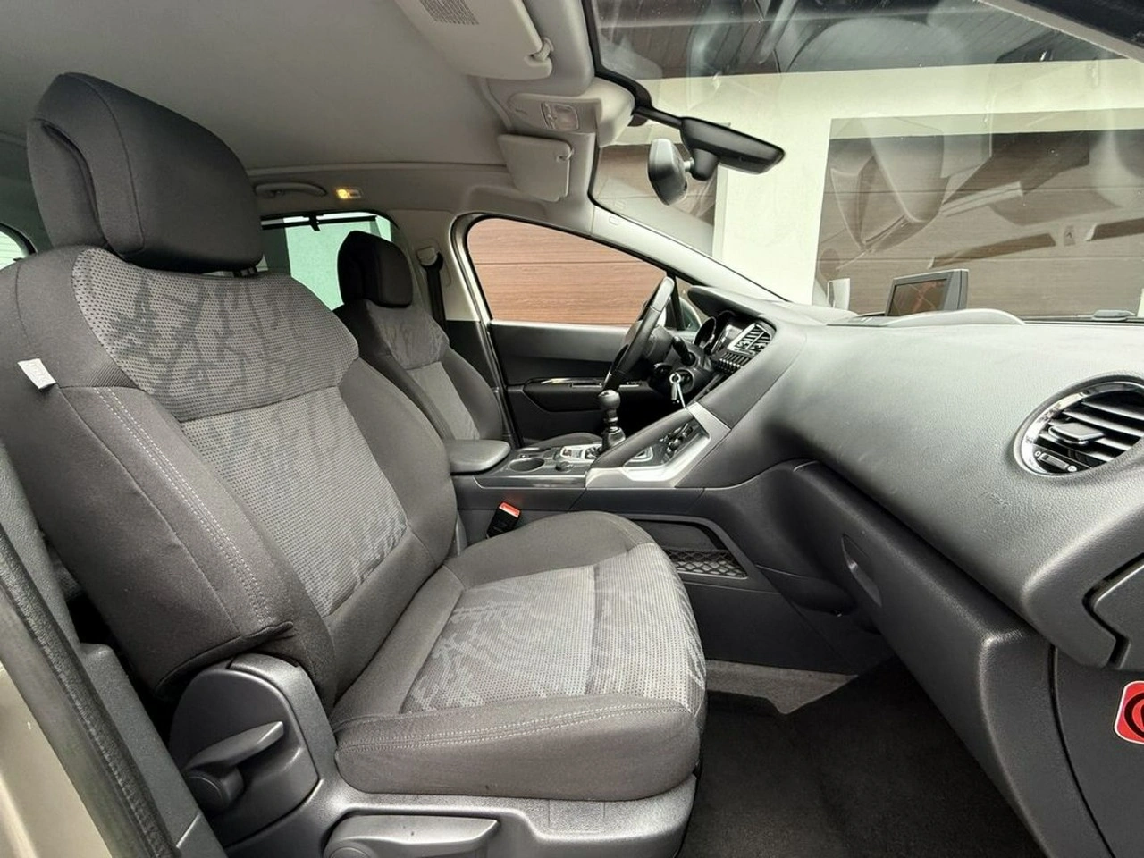 Peugeot 3008 - Zdjęcie 26