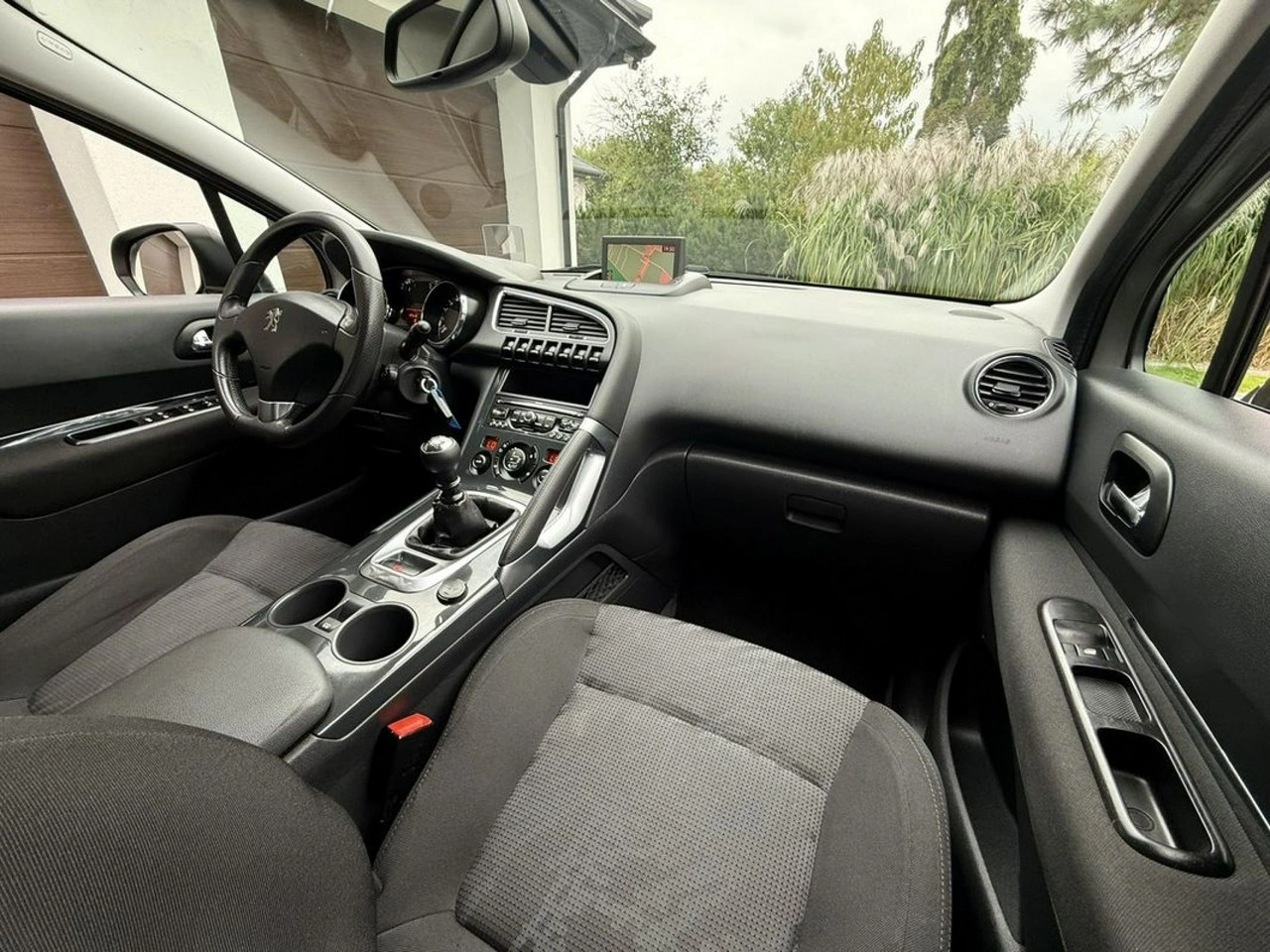 Peugeot 3008 - Zdjęcie 28