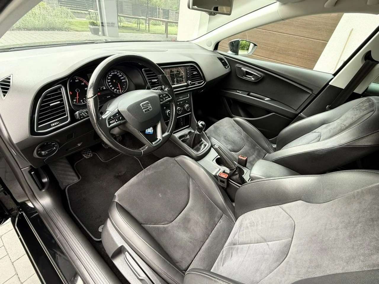 Seat Leon - Zdjęcie 12