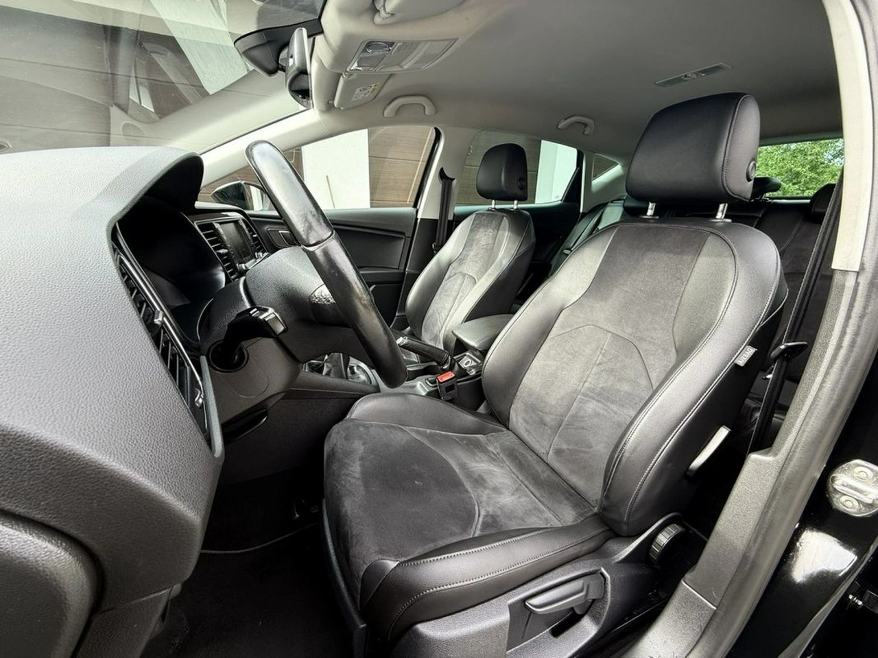 Seat Leon - Zdjęcie 14