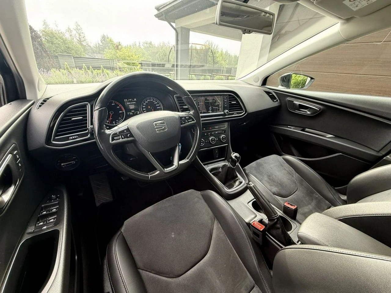 Seat Leon - Zdjęcie 15