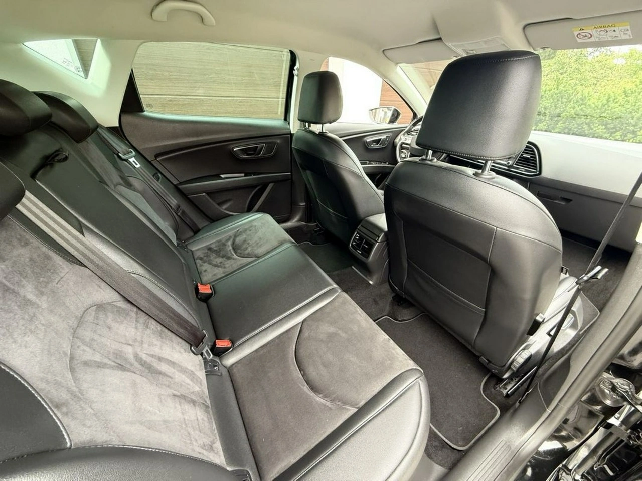 Seat Leon - Zdjęcie 24