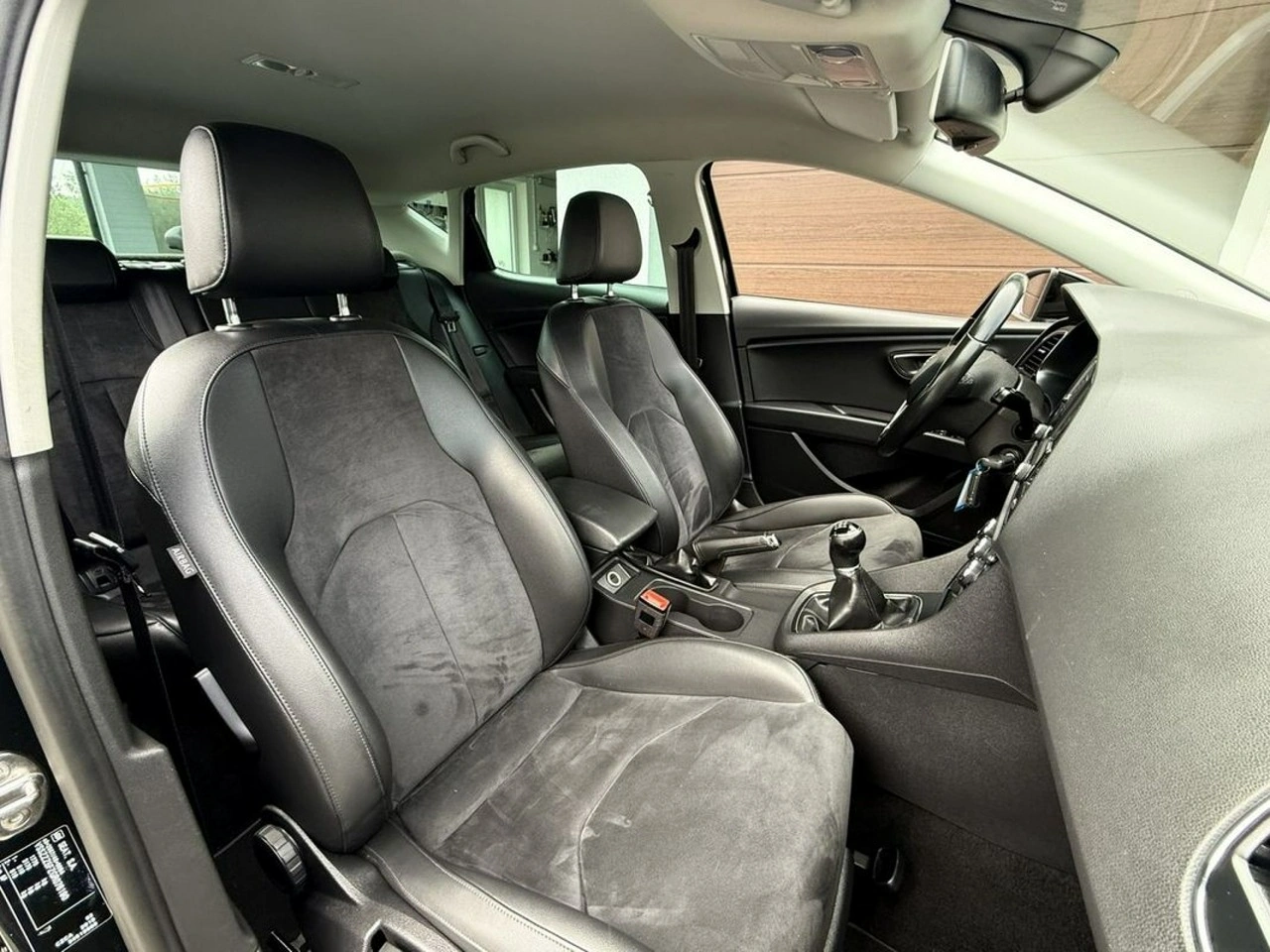 Seat Leon - Zdjęcie 29
