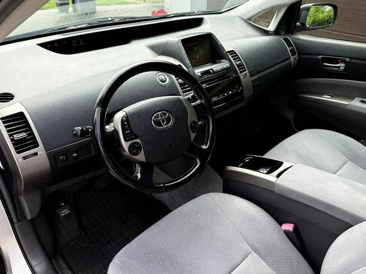 Toyota Prius+ - Zdjęcie 12