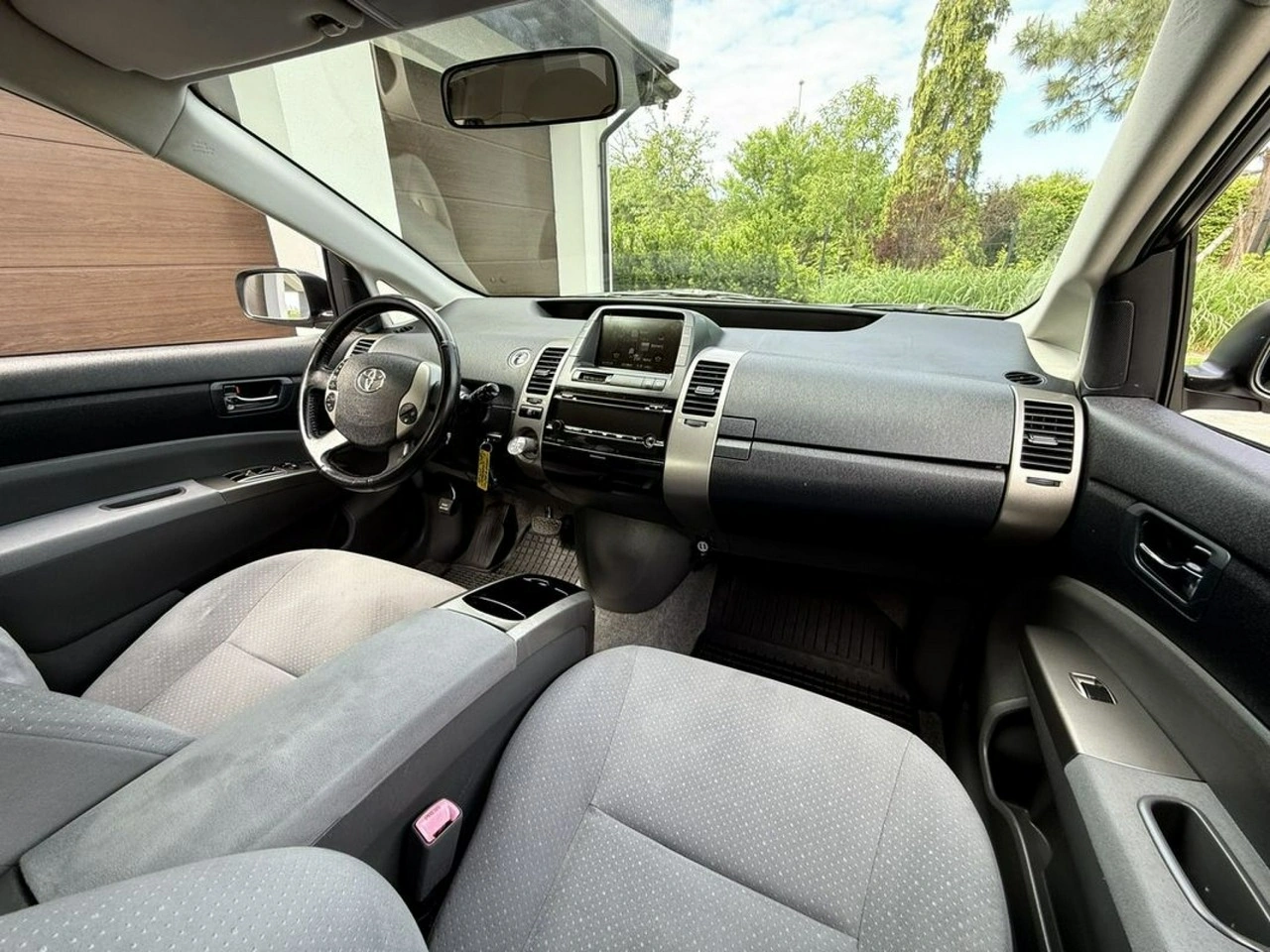 Toyota Prius+ - Zdjęcie 27