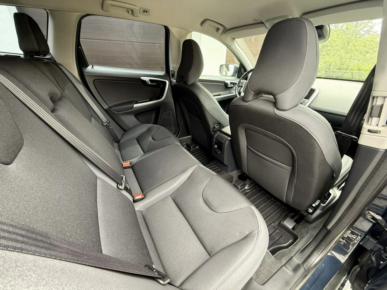 Volvo XC 60 - Zdjęcie 21
