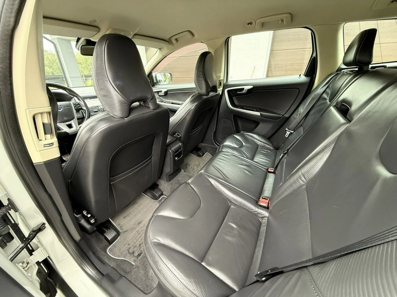 Volvo XC 60 - Zdjęcie 16