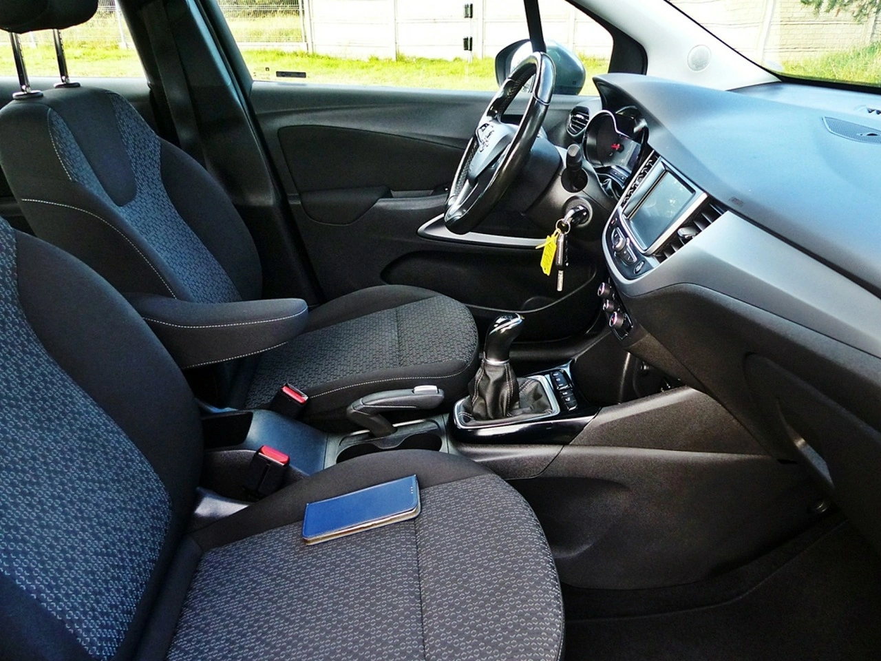 Opel Crossland X - Zdjęcie 23