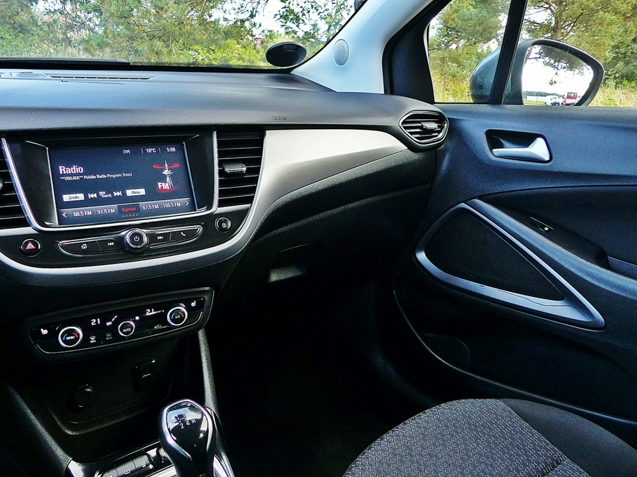 Opel Crossland X - Zdjęcie 32