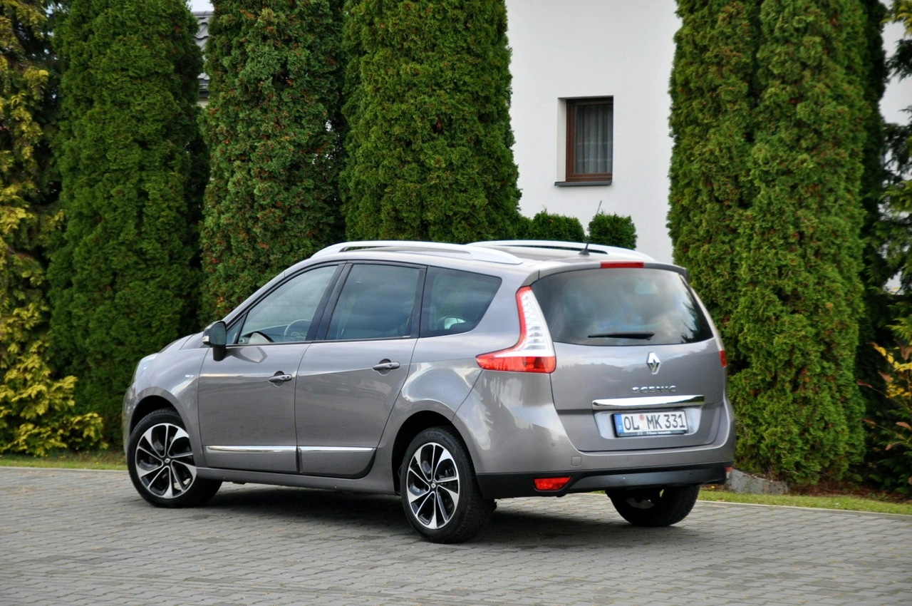 Renault Scenic - Zdjęcie 12