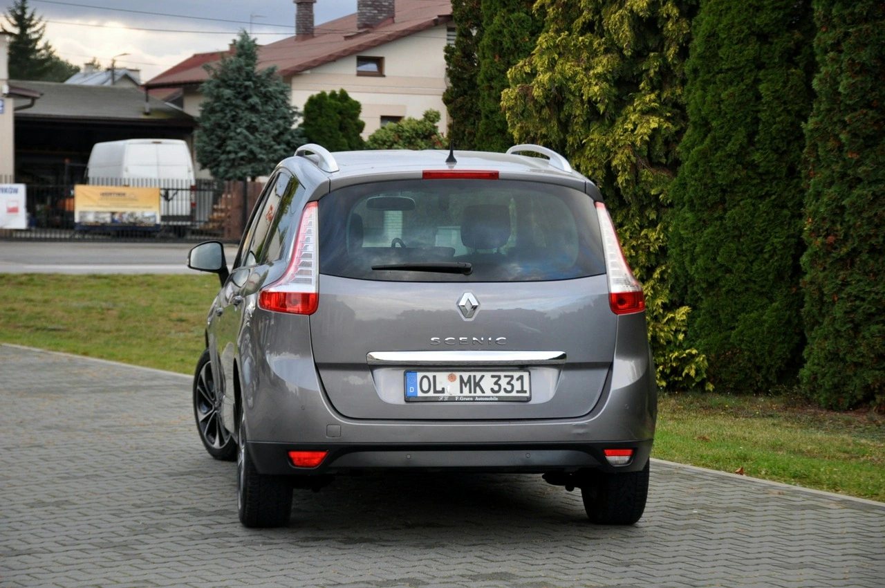 Renault Scenic - Zdjęcie 14