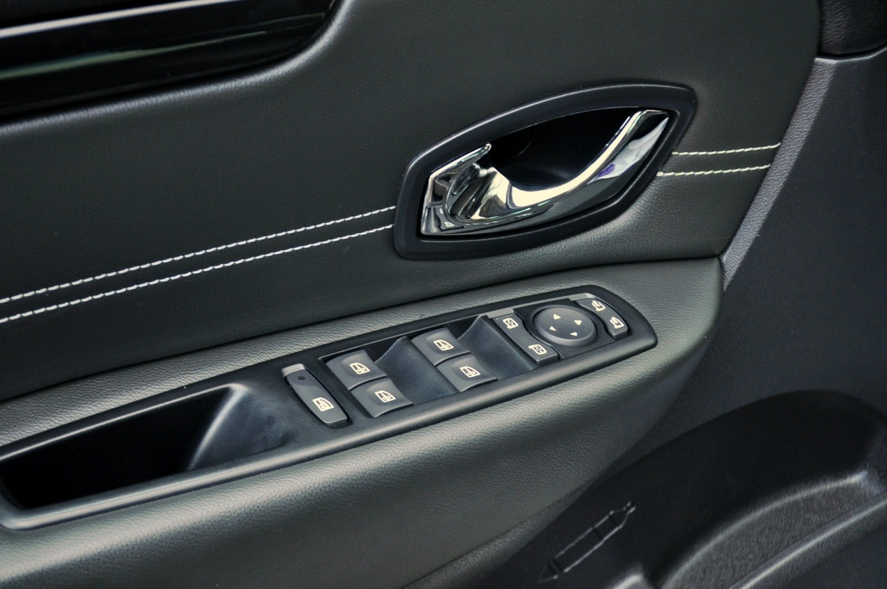 Renault Scenic - Zdjęcie 36